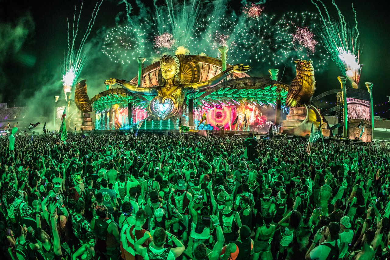 Dive Into the Future EDM Festivals 2025 Guide